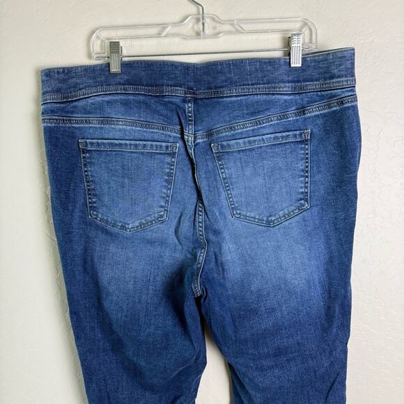 Torrid Distressed Crop Lean Jean Skinny Super Soft High-Rise Jean 2X 14589505 - Picture 8 of 15